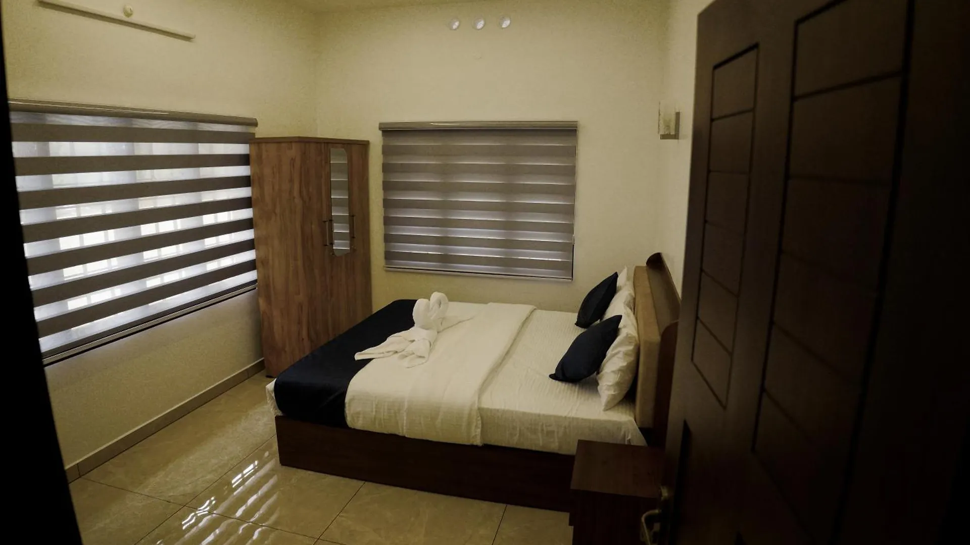 Teak And Lake Homestay Thekkady